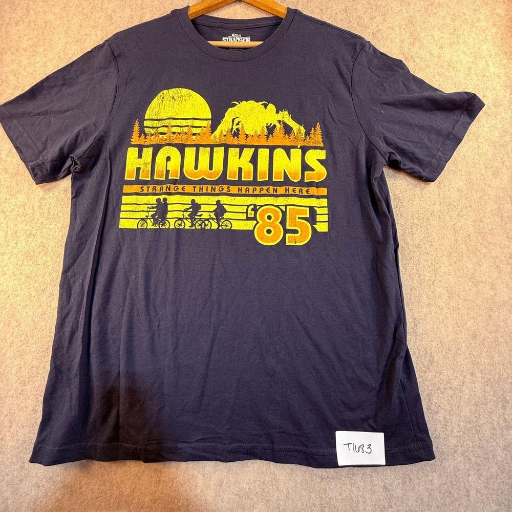 Netflix Stranger Things Hawkins 85 Graphic T-Shirt Mens Medium‎ Navy Blue Retro